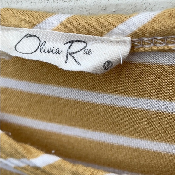 Olivia Rae Top - Picture 4 of 8